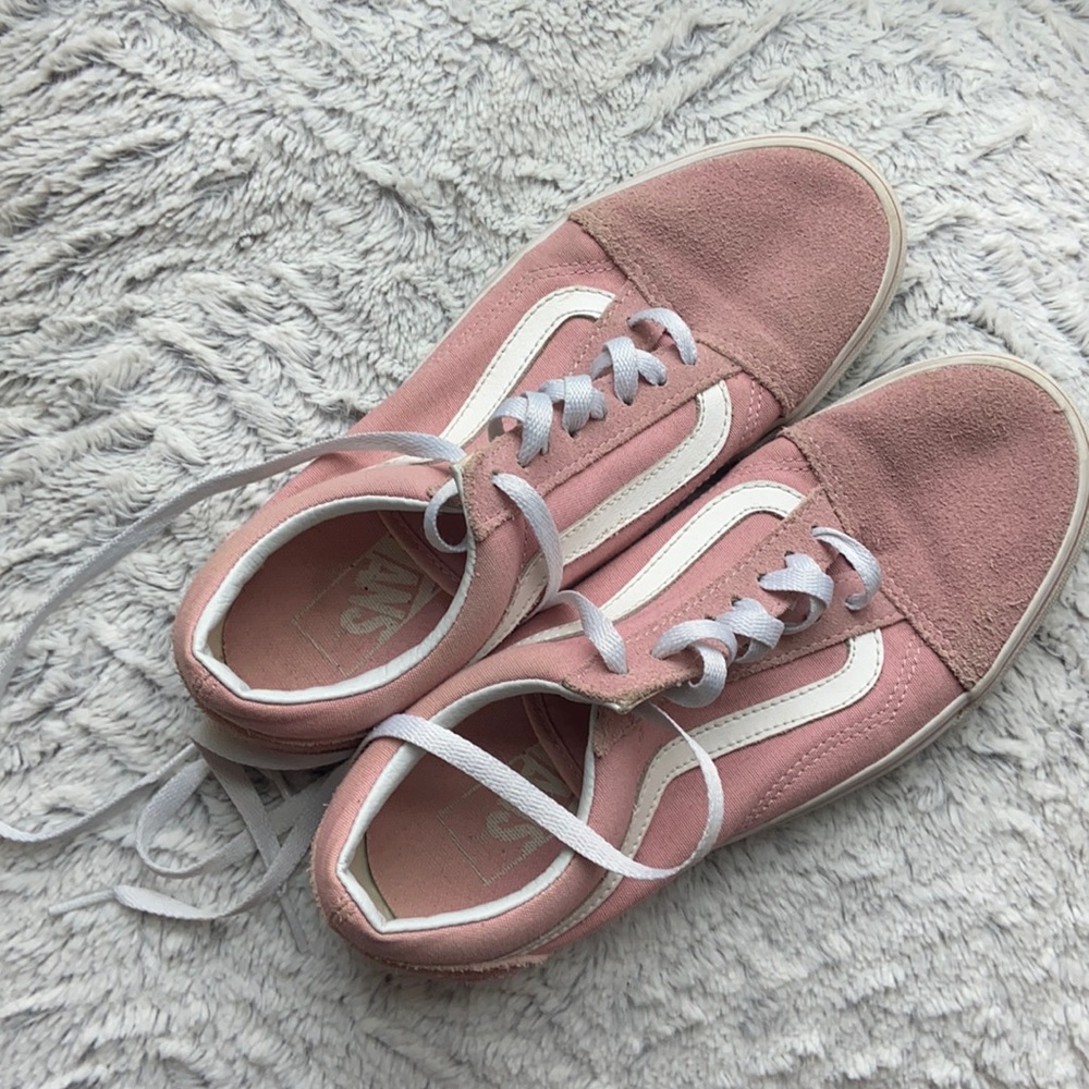 Pink old skool vans